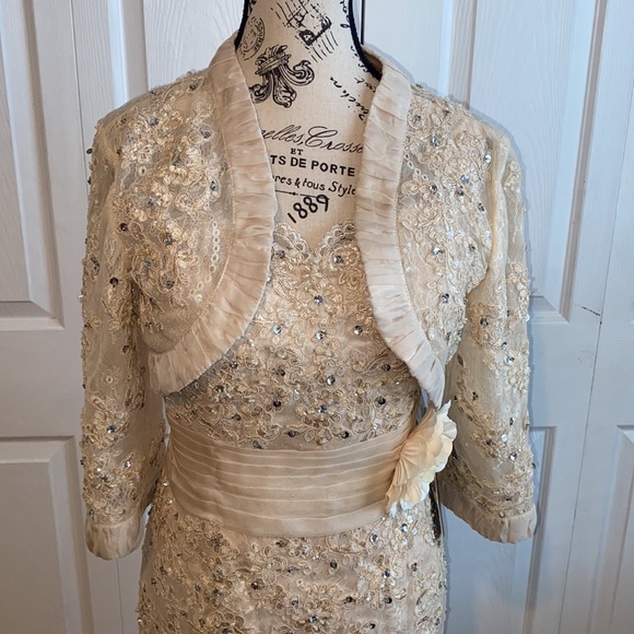 Izilady dress with jacket - Picture 6 of 16